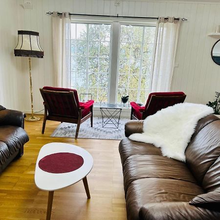 Apartment In Tromso With Sea And Mountain View Buitenkant foto